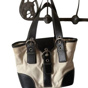 Cute black and white hand bag